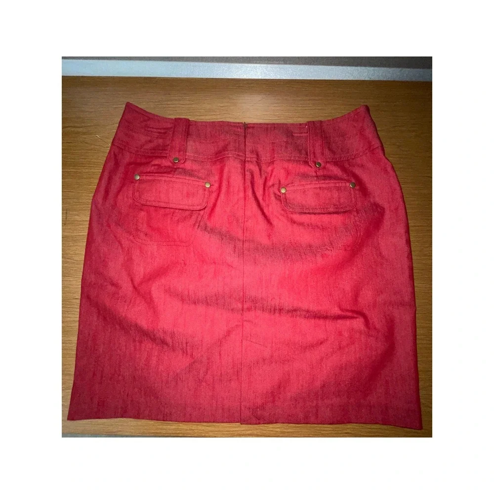 Worthington Petite Red Denim Pencil Skirt Size 16P Cotton Blend Back Pockets
